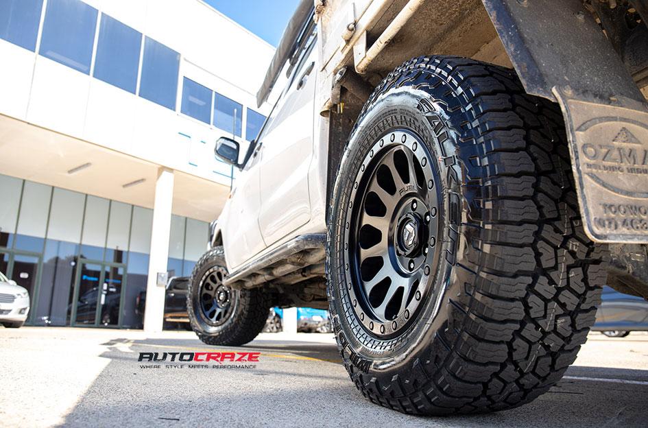 TOYOTA HILUX N70 4WD VECTOR MATTE BLACK